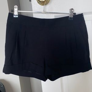 SIZE 00 - EXPRESS - SHORTS